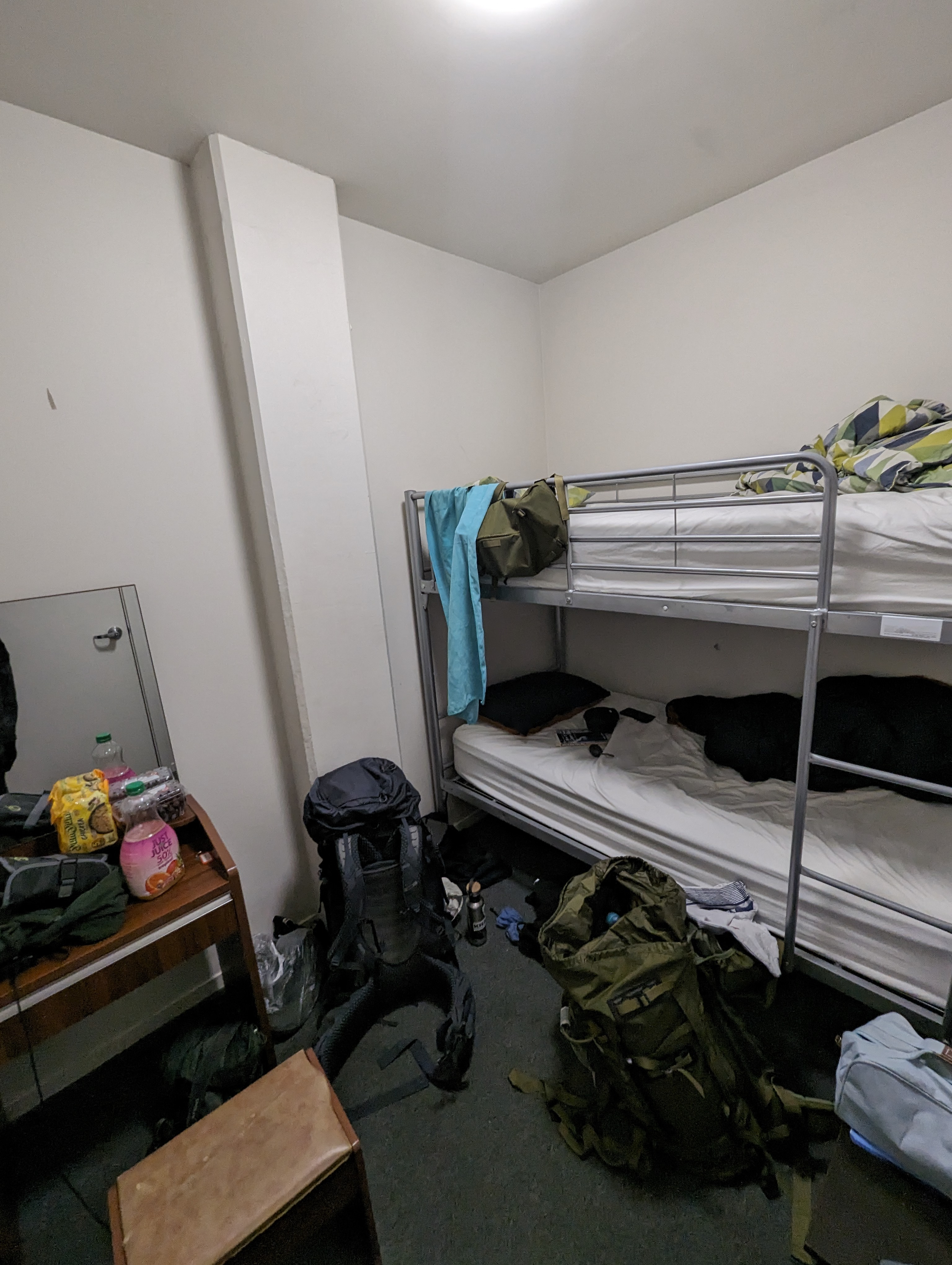 Unser geräumiges Zimmer in der Newton Lodge